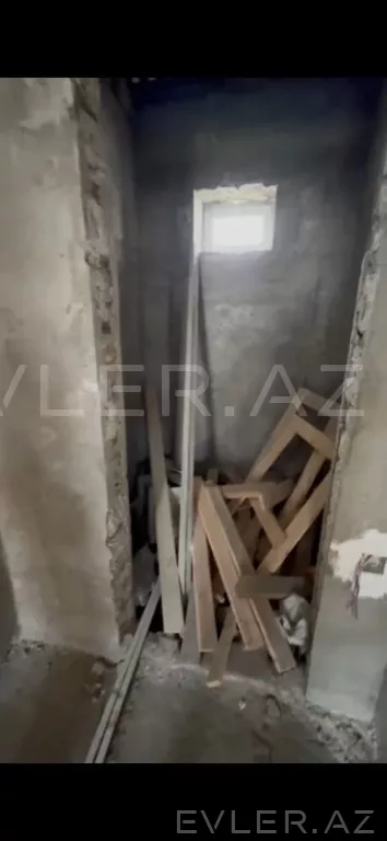 Satılır, həyət evi/villa