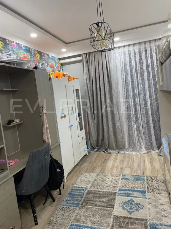 Satılır, yeni tikili
