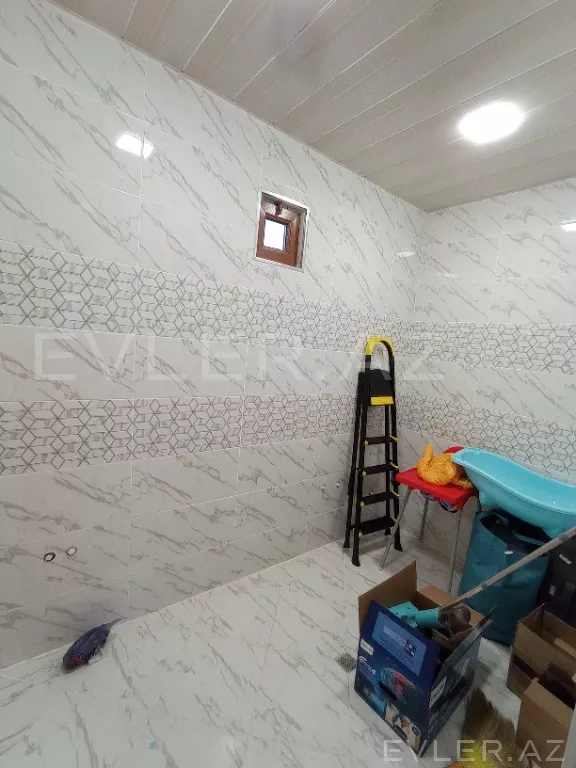 Satılır, həyət evi/villa