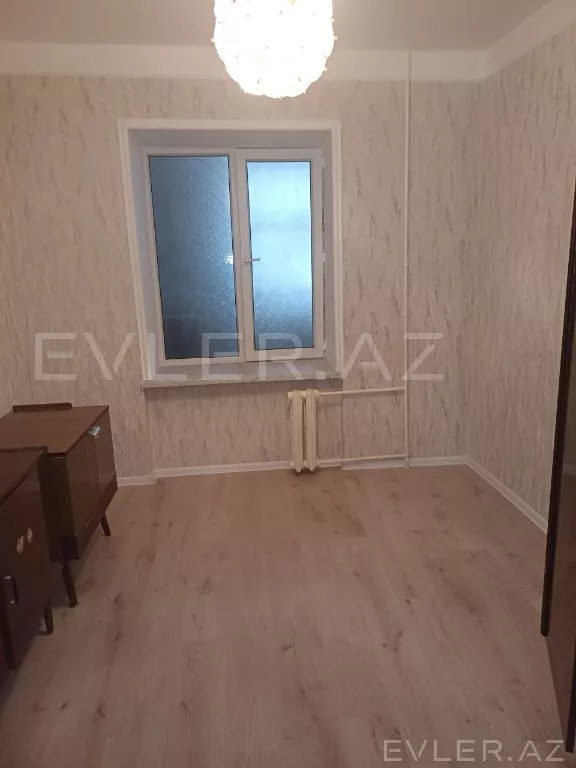 Satılır, köhnə tikili