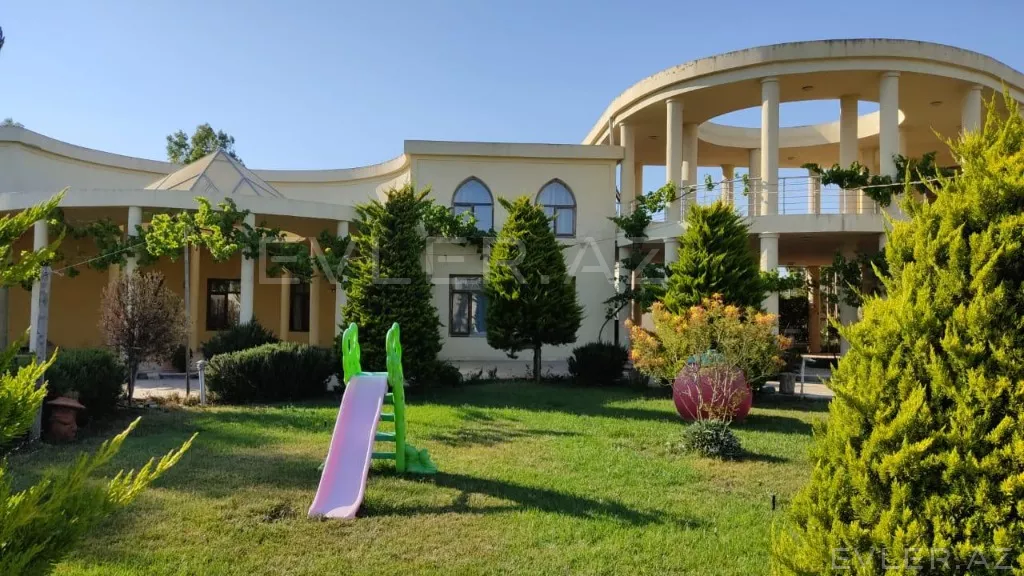 Satılır, həyət evi/villa
