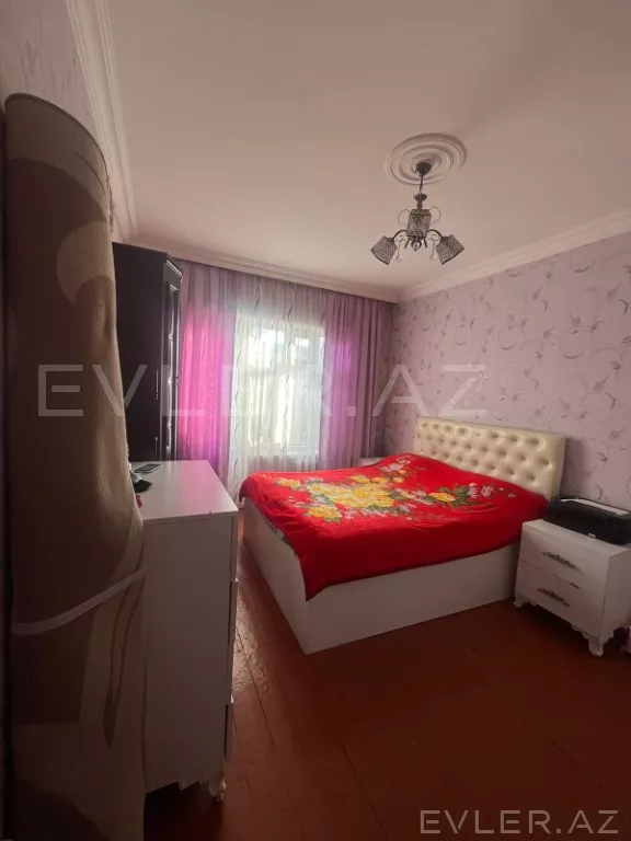 Satılır, köhnə tikili
