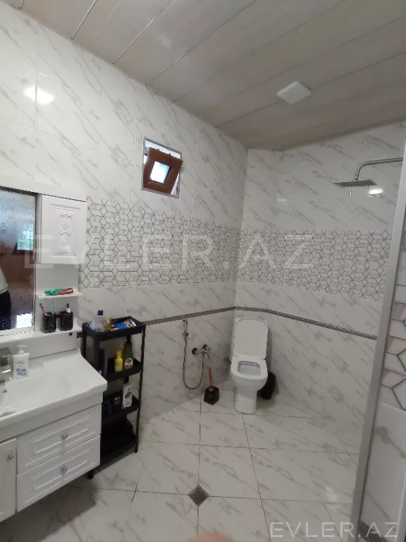Satılır, həyət evi/villa