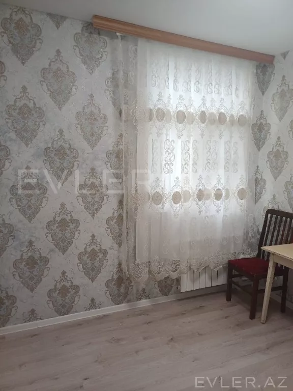 Satılır, köhnə tikili