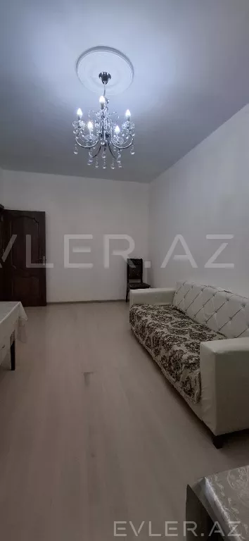 Satılır, köhnə tikili