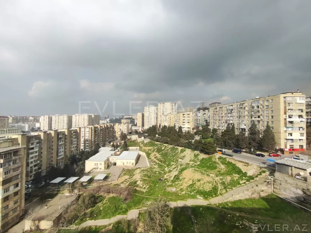 Satılır, köhnə tikili