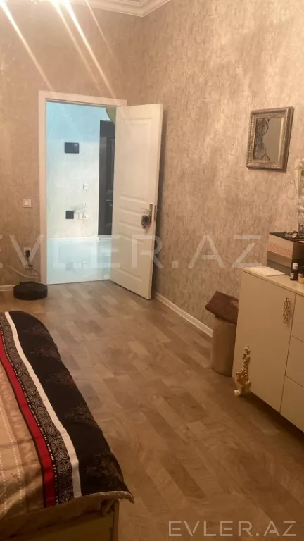 Satılır, yeni tikili