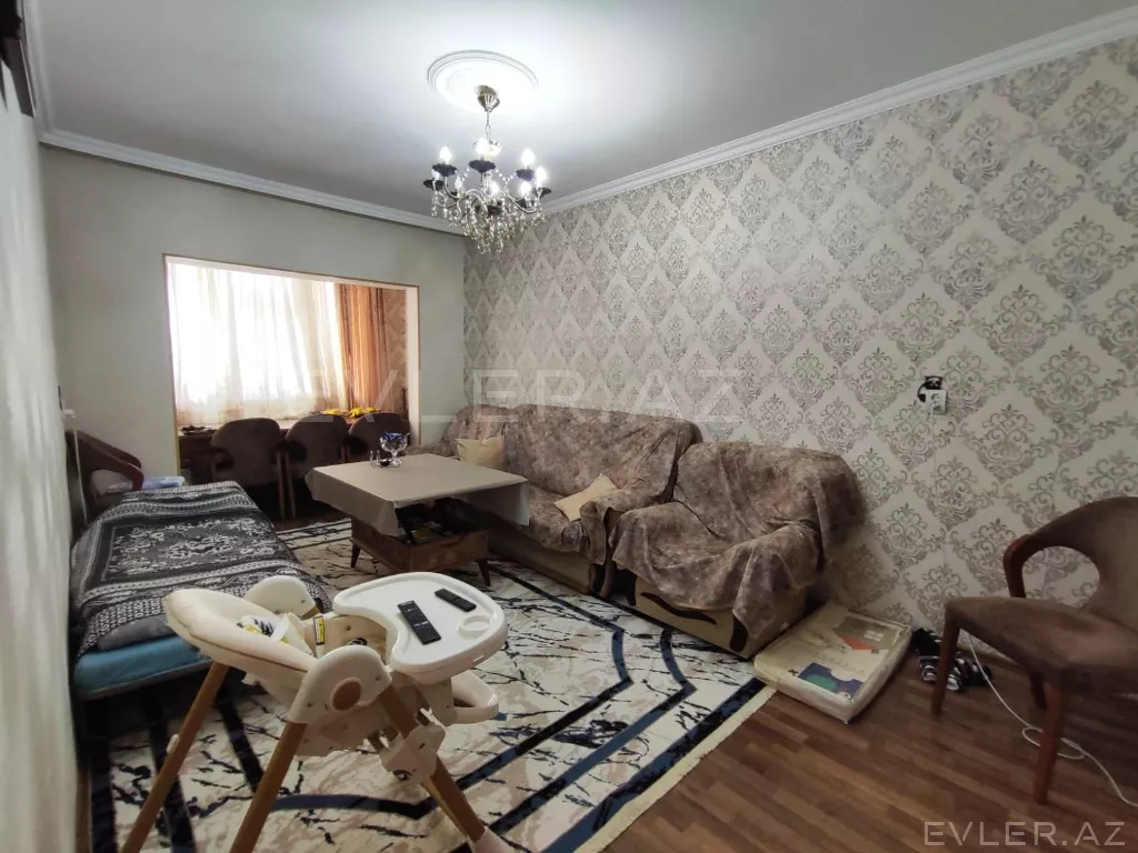 Satılır, köhnə tikili