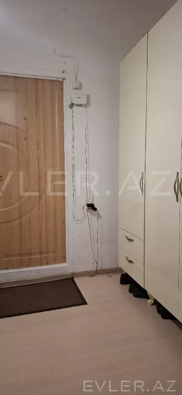 Satılır, köhnə tikili