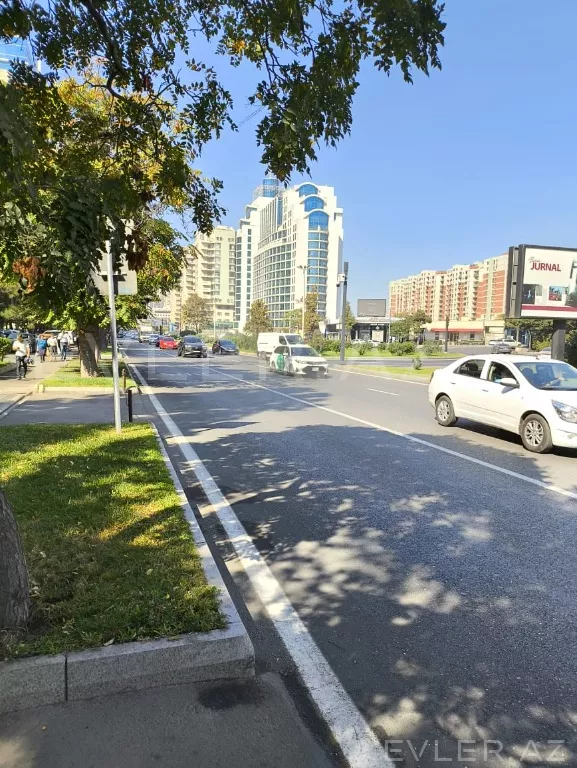 Satılır, köhnə tikili