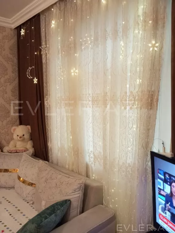 Satılır, köhnə tikili