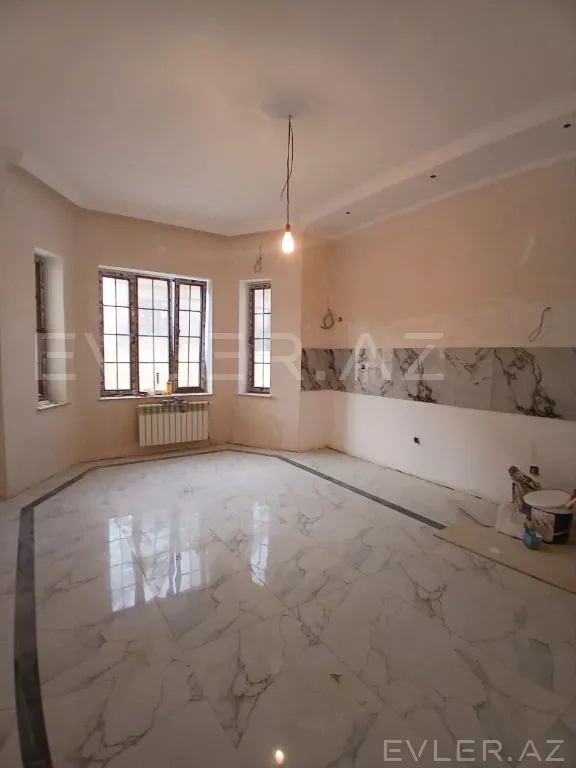 Satılır, həyət evi/villa