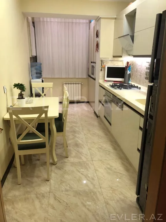 Satılır, yeni tikili