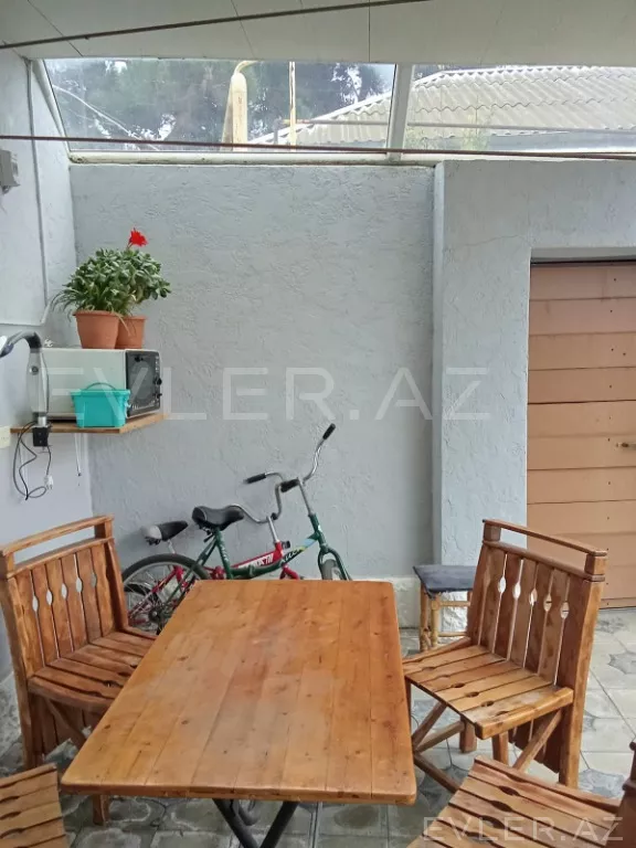 Satılır, həyət evi/villa