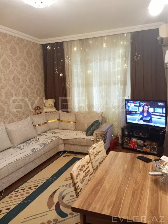 Satılır, köhnə tikili