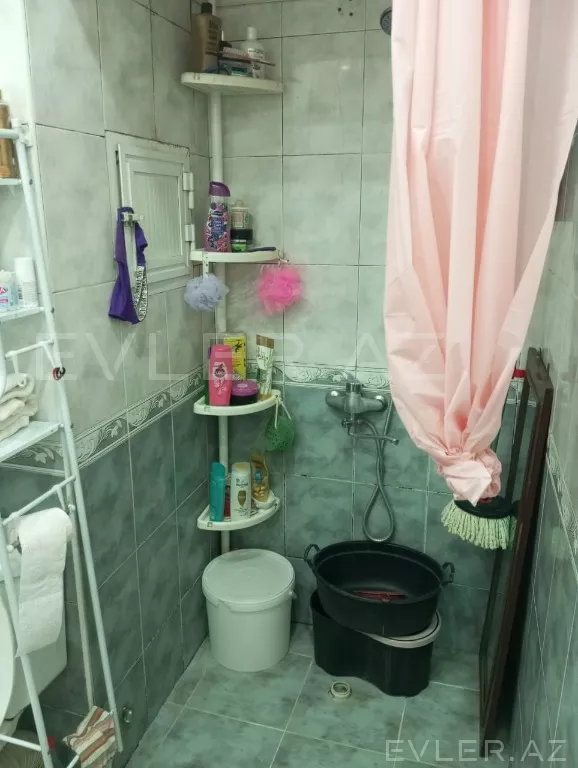 Satılır, köhnə tikili