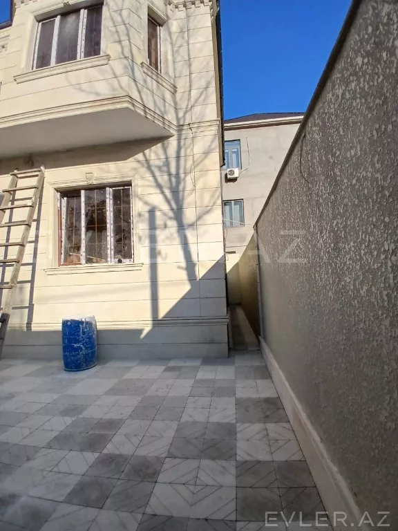 Satılır, həyət evi/villa