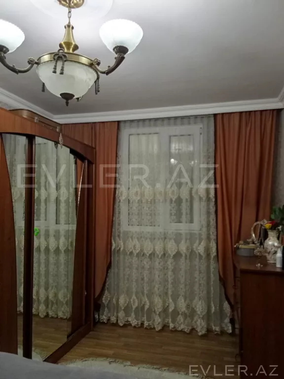Satılır, həyət evi/villa