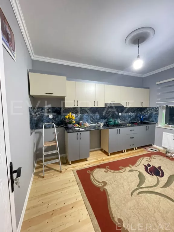 Satılır, həyət evi/villa