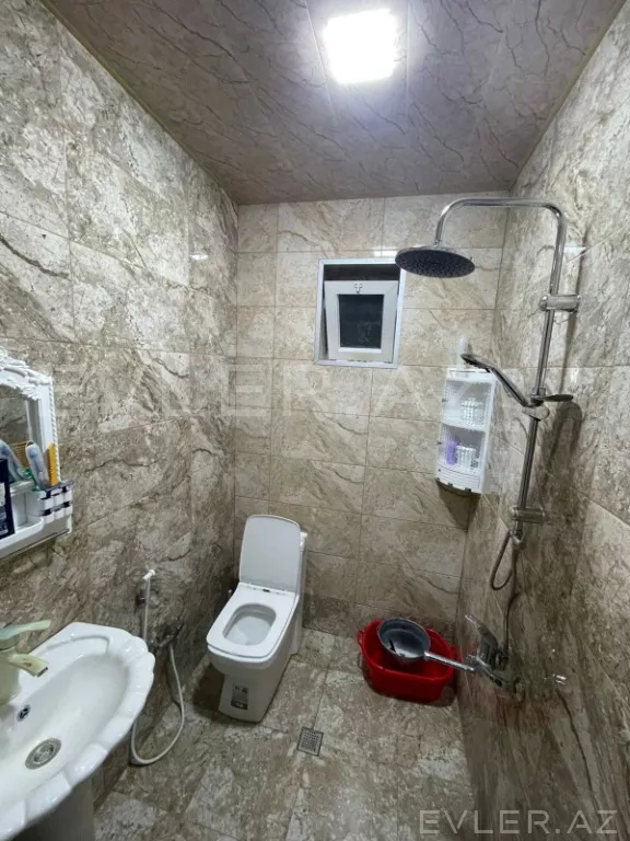 Satılır, həyət evi/villa