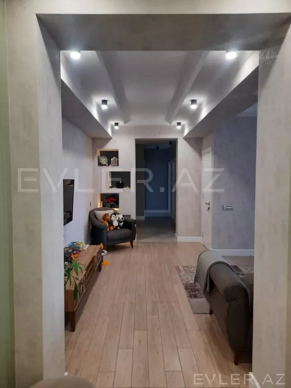 Satılır, yeni tikili