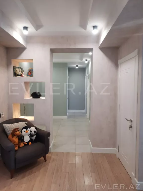 Satılır, yeni tikili