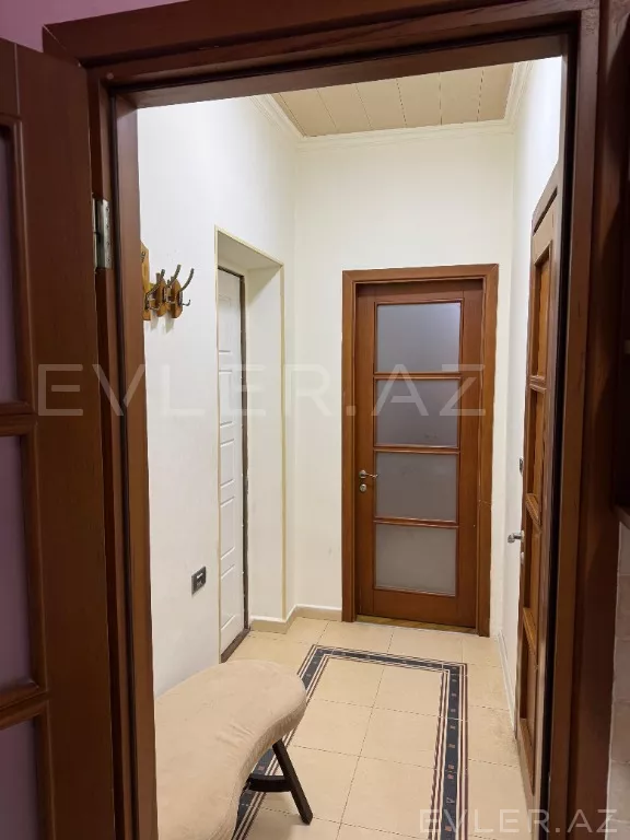 Aylıq, köhnə tikili