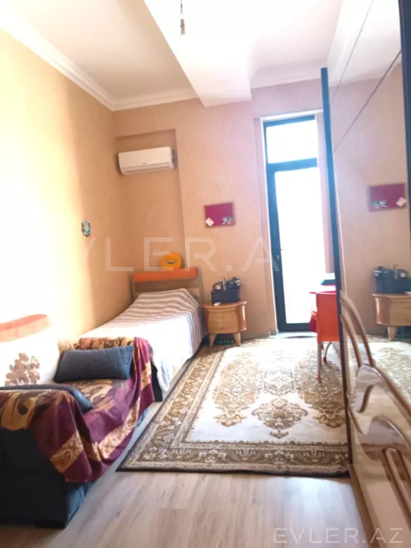 Satılır, yeni tikili