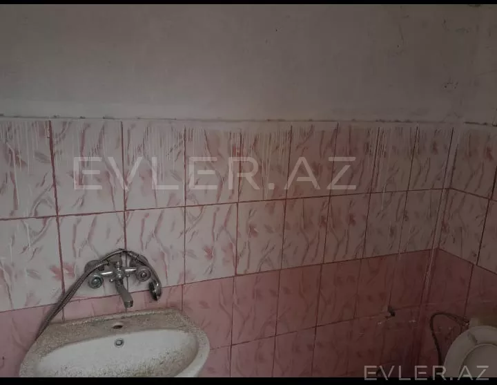 Satılır, həyət evi/villa