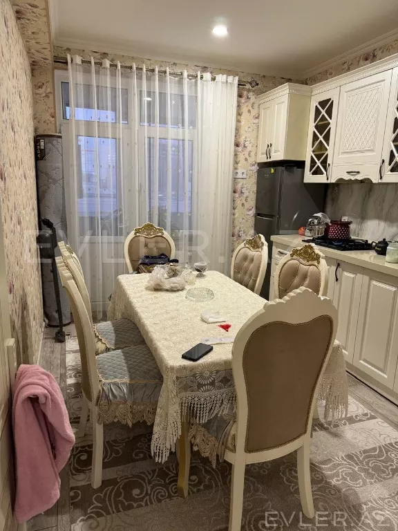 Satılır, yeni tikili