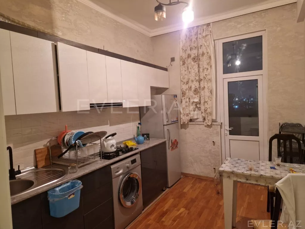 Satılır, yeni tikili