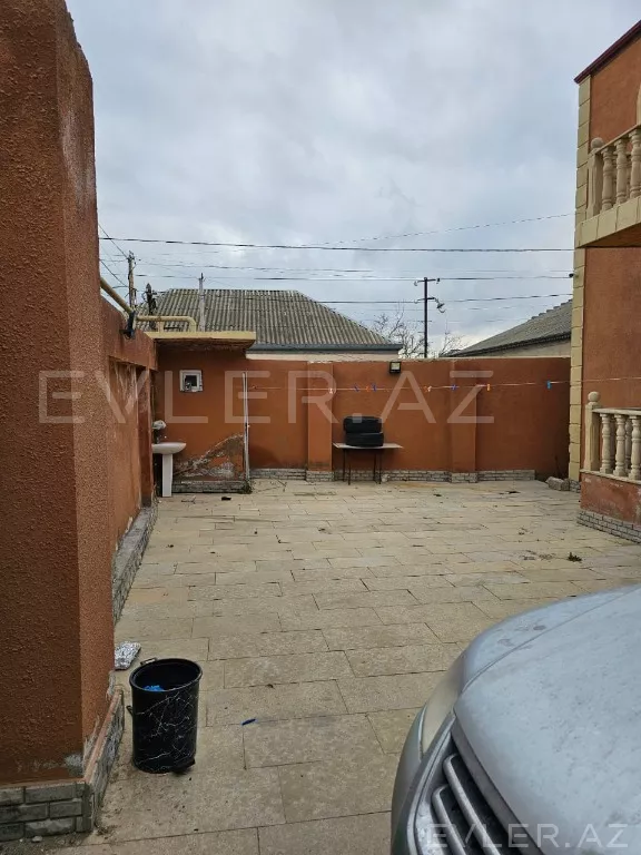 Satılır, həyət evi/villa