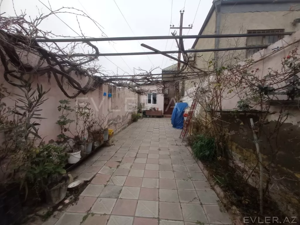 Satılır, həyət evi/villa