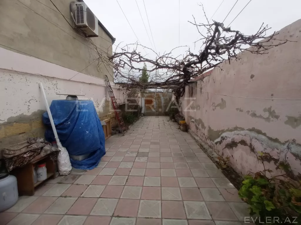 Satılır, həyət evi/villa