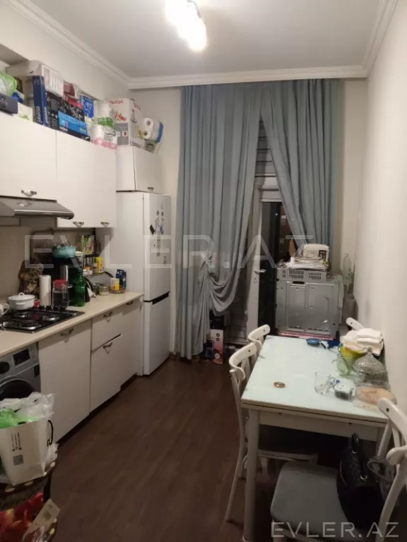 Satılır, yeni tikili