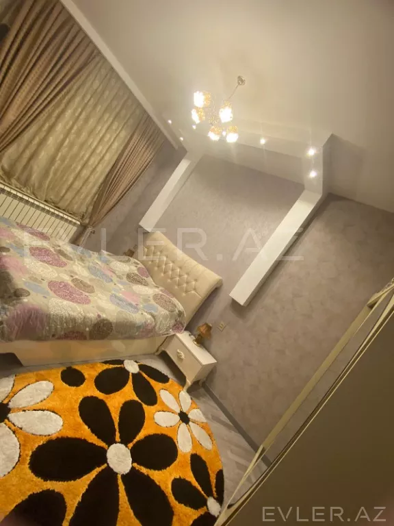 Satılır, həyət evi/villa