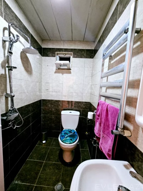 Satılır, həyət evi/villa