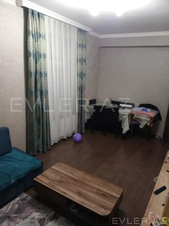 Satılır, yeni tikili