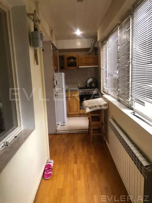 Aylıq, köhnə tikili