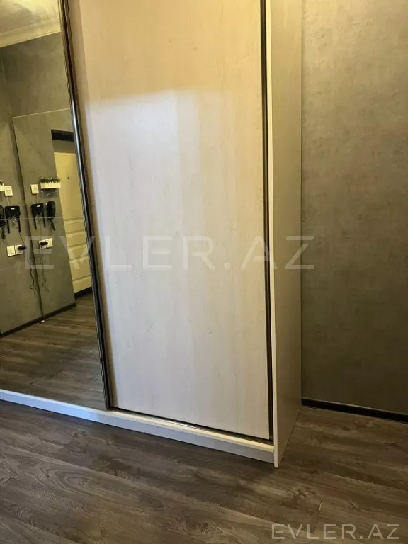 Satılır, yeni tikili