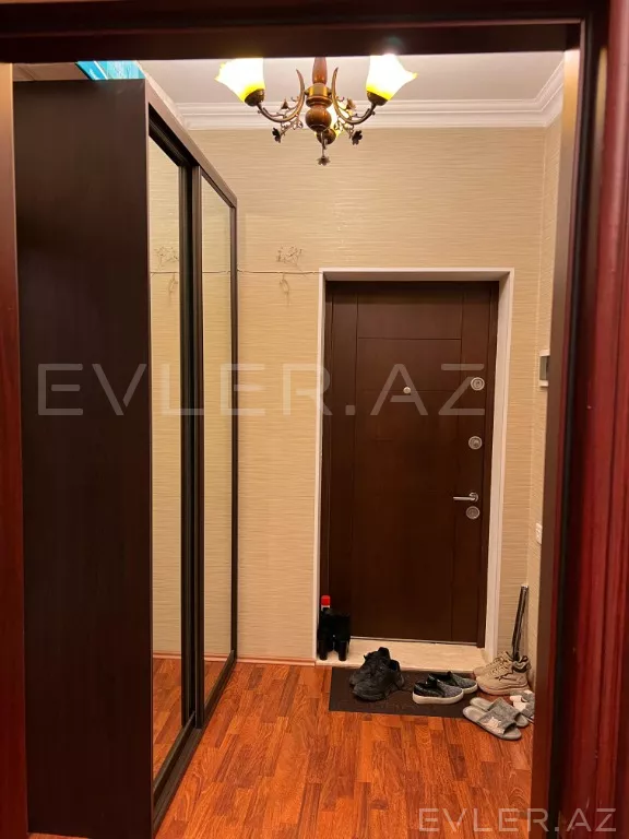 Satılır, yeni tikili