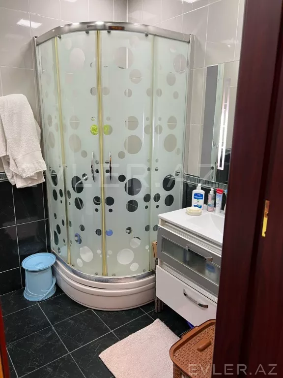 Satılır, yeni tikili