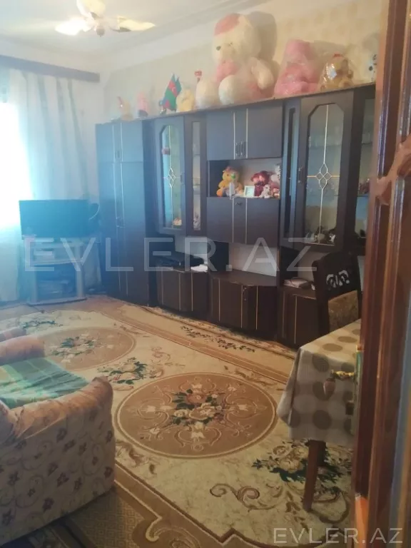 Satılır, yeni tikili