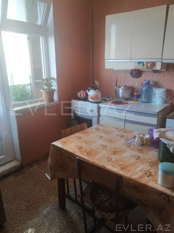 Satılır, yeni tikili