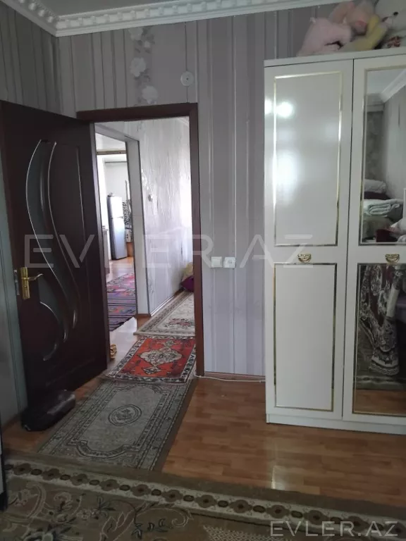 Satılır, köhnə tikili