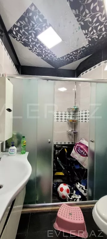 Satılır, yeni tikili