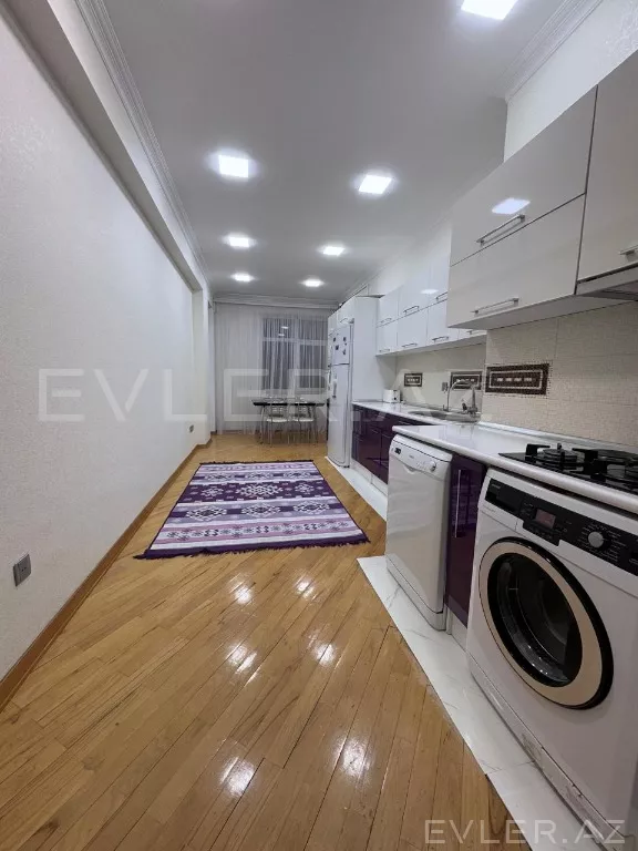 Satılır, yeni tikili