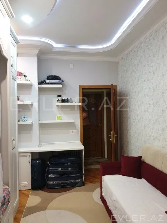 Satılır, yeni tikili