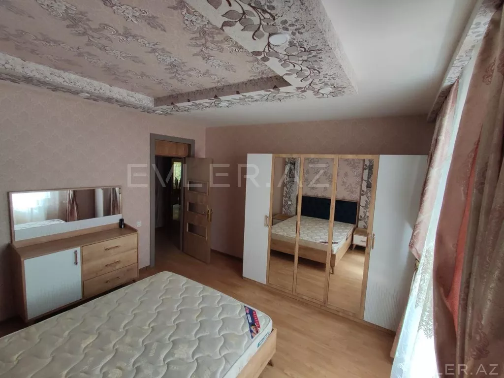Satılır, həyət evi/villa