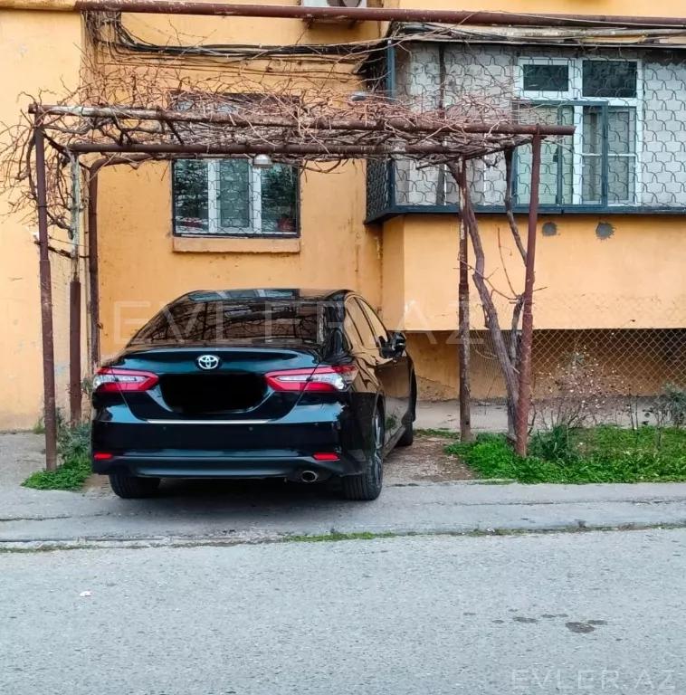 Satılır, köhnə tikili